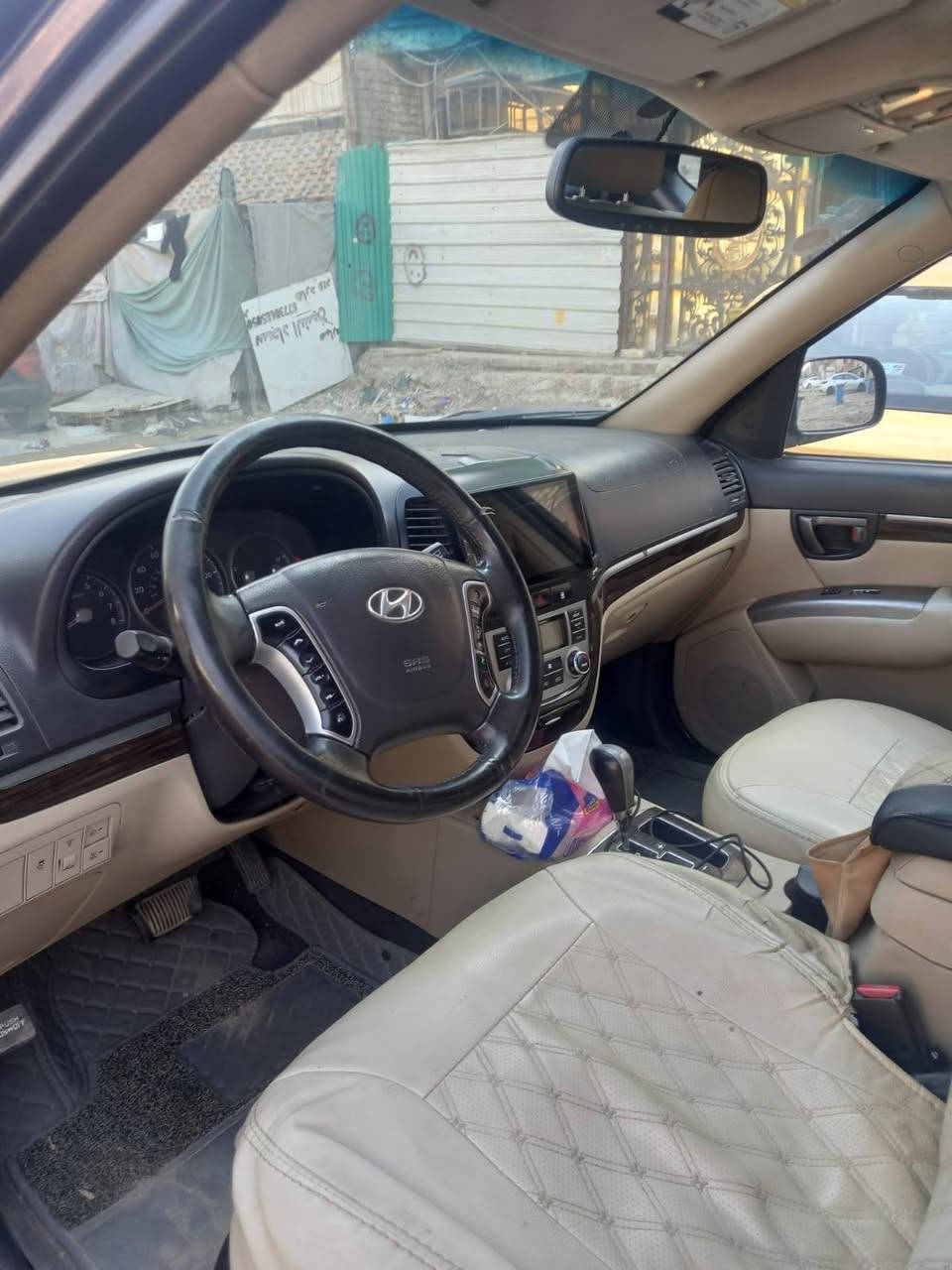 السلام عليكم اخوان عندي سياره سنتافيا الموديل 2010 امريكي حادث جاملغ لخلفي فقط محرك الجبير 3500 بسمي تبريد ثلج تخم تاير صدر جديد سياره فول مواصفات بصمه فتحه اشاير مري سياره جديده معنه الكلمه استخدام شخصي داخل عسلي زاد صاج شاشه جبيرا حساسات العنوان بغداد السعر 123 وبيه مجال بصيط الاستفسار ***********
