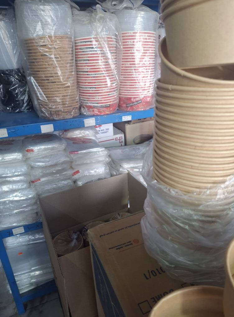 جديدنا 👇👇👇
 ٠٠٠يالله٠٠٠ اللهم صل ع محمد وال محمد إلى زبائننا الكرام 
تم وصول علب كرافت ساده /٦٠٠ سيسي 
جملة/مفرد 
كميات خير من الله إلى أصحاب المطاعم 
العنوان صلاح الدين قضاء بلد مجاور دائره الجوازات الاكترونيه 
الاستفسار مراسله الصفحه او الاتصال ع الأرقام  ***********/كرار الطائي 
*********** /كرار الطائي 
اهلا وسهلا 🤩
