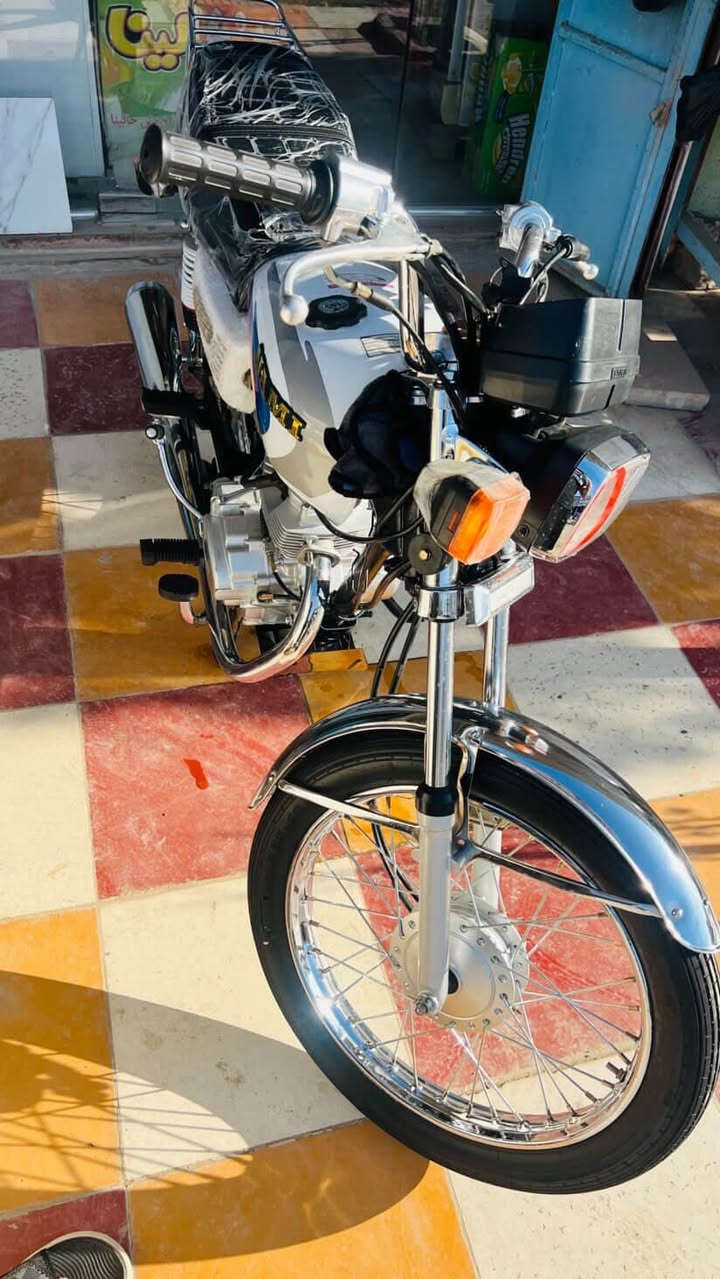 نامة امتياز
دراجة امتياز 
ماعوزها شي تشغل وتطلع 
٦٢٥
وبيها مجال


**إذا كنت صاحب هذا الإعلان وتريد حذفه لأي سبب، رجاءا أرسل رسالة إلى الدعم الفني**