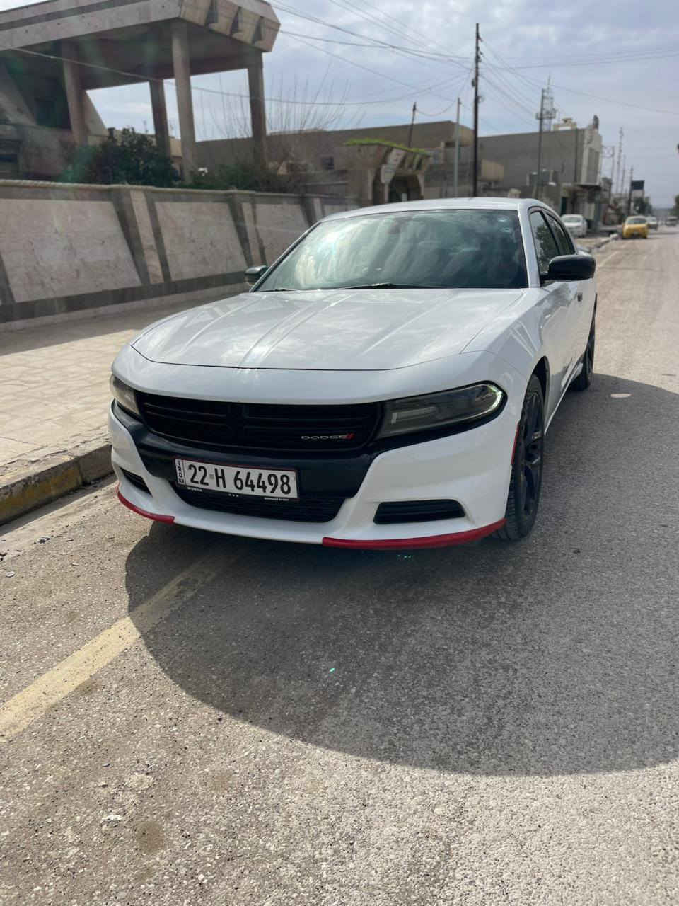 للبيع جارجر 2019 Sxt مواصفاتها المعروفة 6سلندر محرك كير شرط سياره جديده مال بيت ماشيه 65 mi  ضررها جاملغ باب خلفي بدون دواخل بدون ارباك السعر 220
مكان السياره موصل 
***********
***********
