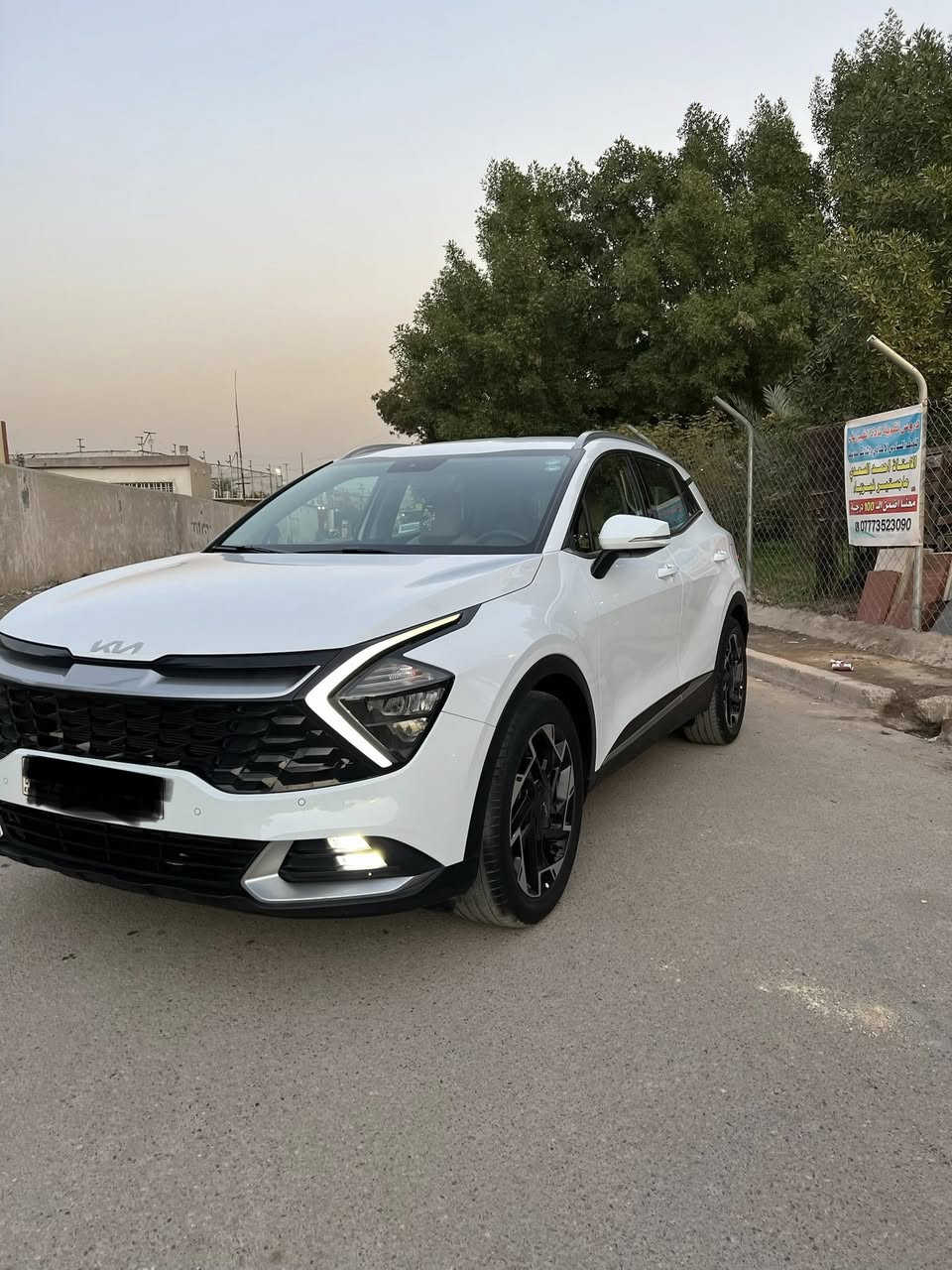 السلام عليكم
كيا سبورتج خليجي وكاله نم
موديل 2023 
رقم اربيل دولي بأسم شركة الق تاج البنوك تريد تحويل او وكاله مضمون
مكفوله كفاله عامه 
ماشيه 37 الف 
السيارة فول عدا البانوراما
بصمه تشغيل عدد 2 
ترحيب عند الاقتراب 
تشغيل عن بعد 
لايت زنون + LED 
بك لايت LED 
شاشه Apple Car play
صندوق كهرباء 
مري قابله لطي ( شفط)
مقاعد كهرباء 
تبريد شاشة 
تدفئة مقود 
تدفئة مقاعد 
أوضاع القيادة Drive Mode
فحص أنظمة السيارة
مثبت سرعه Cruise
هاند بريك بصمه 
اوتو هولد Auto Hold
نظام مانع الانزلاق 
نظام نزول النحدرات 
اشارة في المرايا الجانبية
 رادرات جانبية 
حساس ضغط الإطارات 
قطعتين تبريد 
الاناره الداخليه LED 
مكان السيارة: بغداد 
سعر:218$ بيه مجال بسيط  
رقم الهاتف: ***********
