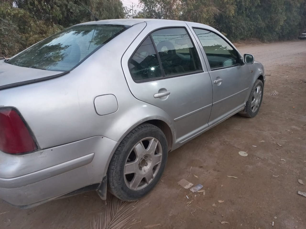 كولف بورا ٢٠٠١ مكينه ٢٠٠٠نوزل كير اوتو رقم بغداد دولي فتحه شغاله تخم تاير باتري جديد بيهه ضربه جنطه ومعمره سعرها 40  وبيهه مجال
مداور مباشر
راعيهه ايريد امداور هزتهه ما ساقطه
***********
