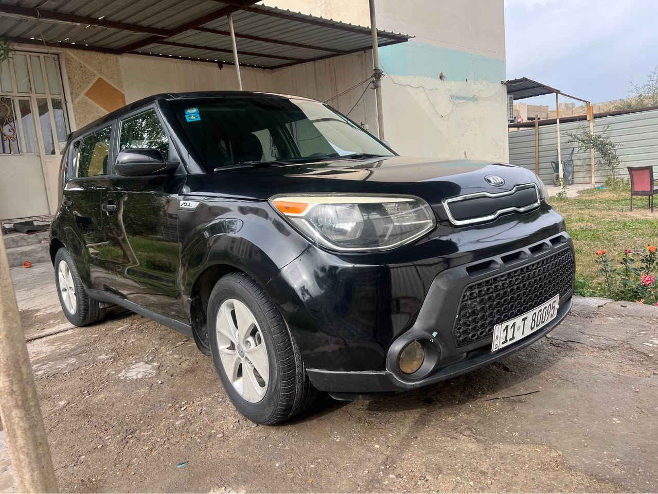 السلام عليكم 
للبيع كيا صول موديل 2015
وارد امريكي محرك 1600 
ماشيه 120mil
ضررها جاملغ امامي  وبالعراق صار بيها رشات صبغ اث شخوط بدون دواخل بدون ايرباك
السياره جاهزه من كل النواحي 
السعر 97وبي مجال للاستفسار ع 
***********
مكان السياره بغداد السيديه بغداد, العراق
