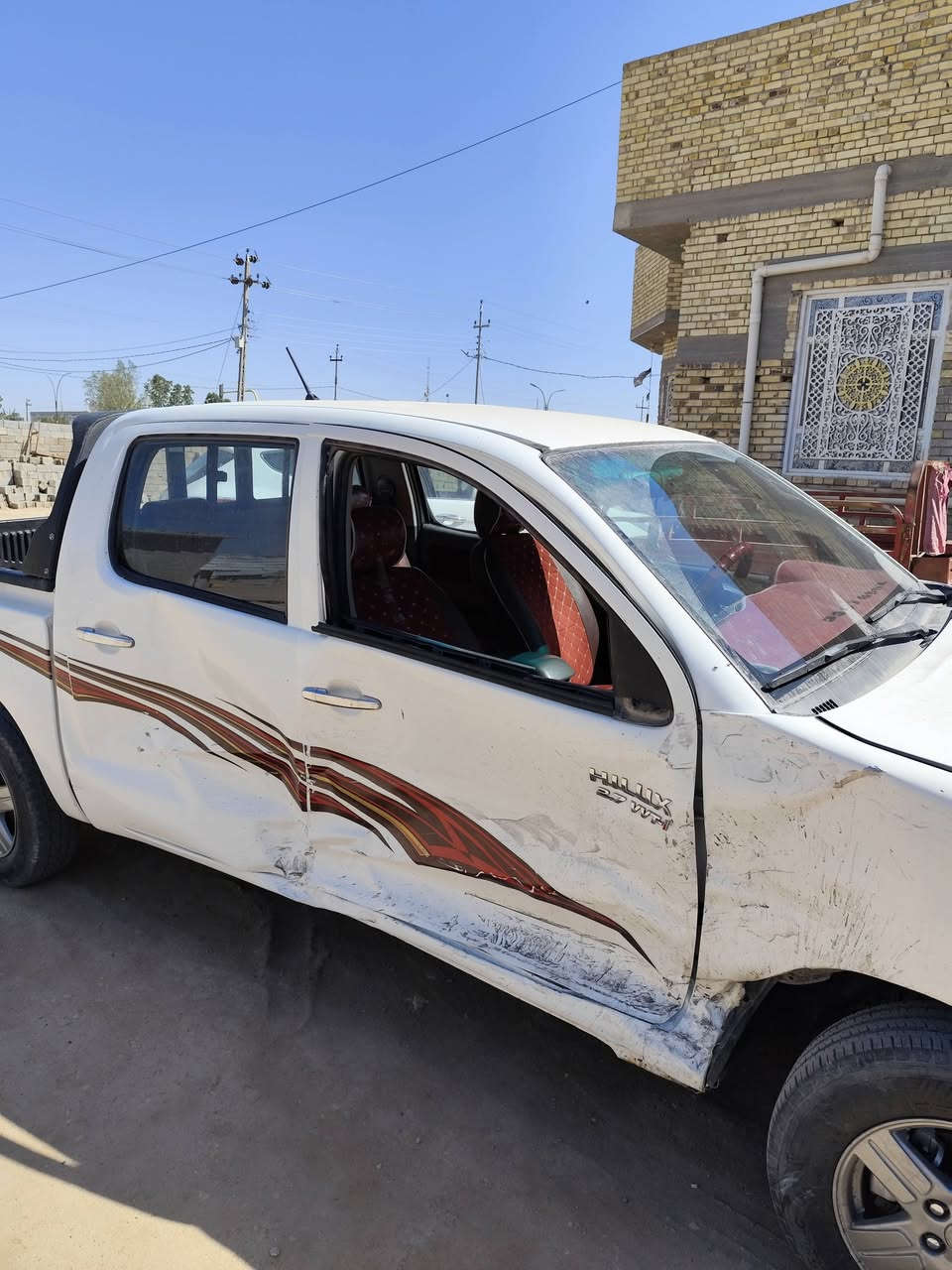 الحمد لله على كل حال
بيكب 2014 قطري 
اخوان السياره سابقا كفاله عامه والجناي من يكلب يعرفها 
حادثها موضح بالصور وتجي وتكلب وتشوف 
بالنسبه للسعر تجي تكلب وتشوف ونتفق 

رقم راعيها 
0772 227 3204
مكانها البصره _ الدير
