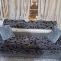 تخم تركي • ٨ مقاعد • ضرر بالقماش