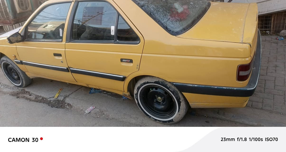 بيجو لميس ٢٠١٥ كفاله عامه من الضربه والصبغ فقط باب السايق امبدله رقم بغداد دولي بسمي مصفره هيئه وغرامات مكينه بيها تبخير السعر ٣١ وبيها مجال 
***********
