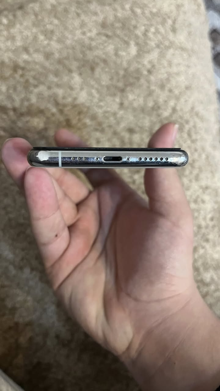 سلام عليكم ايفون ١١ برو فقط الجهاز لا مفتوح ولا مصلح ما مبدل بي شي ابد جهاز نموذج M بطاريه ٨٣ ذاكرته ٢٥٦ الجهاز وضيف كلش و مابي اش كسر او ضرر سعره الجهاز ٣٠٠ وبي مجال مكاني كركوك رقمي هاذ ***********
