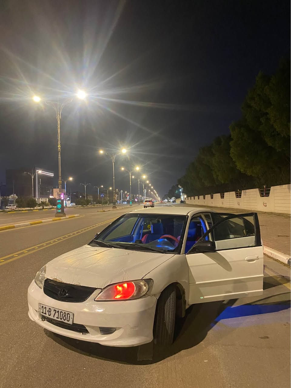 هوندا سيفيك 2005
كير اوتماتيك 
السياره جاهزه من كلشي 
مصبوغه عام السياره 
رقم بغداد دولي 
ناقصها ترتيبات قليله 
كير محرك خير من الله كفاله
السعر 40 وبيها مجال حك الجيه 
للاستفسار 
(0781)5045568 كربلاء, العراق


**إذا كنت صاحب هذا الإعلان وتريد حذفه لأي سبب، رجاءا أرسل رسالة إلى الدعم الفني**