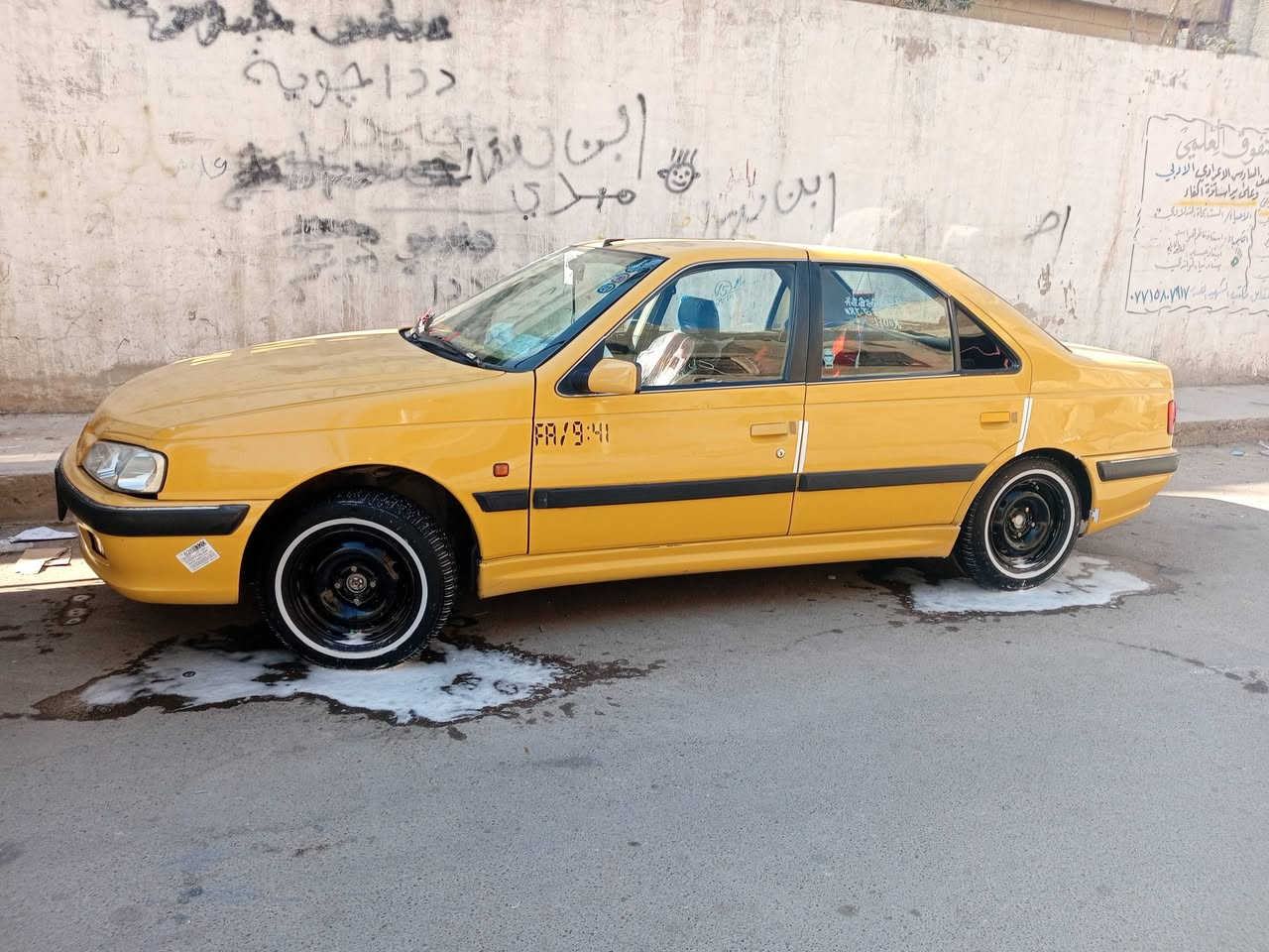 السلام عليكم بيجو بارص للبيع موديل 2015 مكفوله
كهربائيات جديدة شغاله، تبريد وتدفئة شغال صدر نضيف سيارة نضيفه اي اشكال مابيها رقم بغداد السعر 50 ورقة 

للتواصل:  ***********
