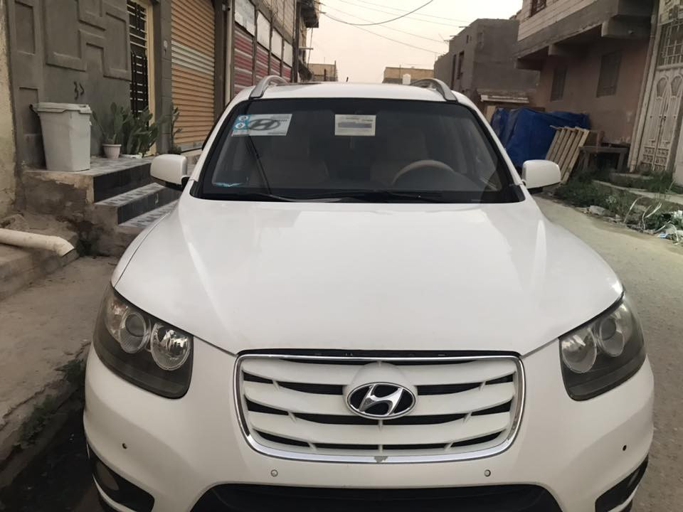 سنتافيه موديل 2011 خليجية رقم بغداد انكليزي بسمي محرك ستة سبعة راكب ٣ قطع تبريد فول موصفات بصمة كشن كهربائي مري شفط الصبغ مذكور بل السونار شواصي احواض مكفول جاهزة مكينه كير حداديه تبريد تخم تاير مابيه نقص السعر 113 وبيها مجال *********** مكان السياره ذي قار
