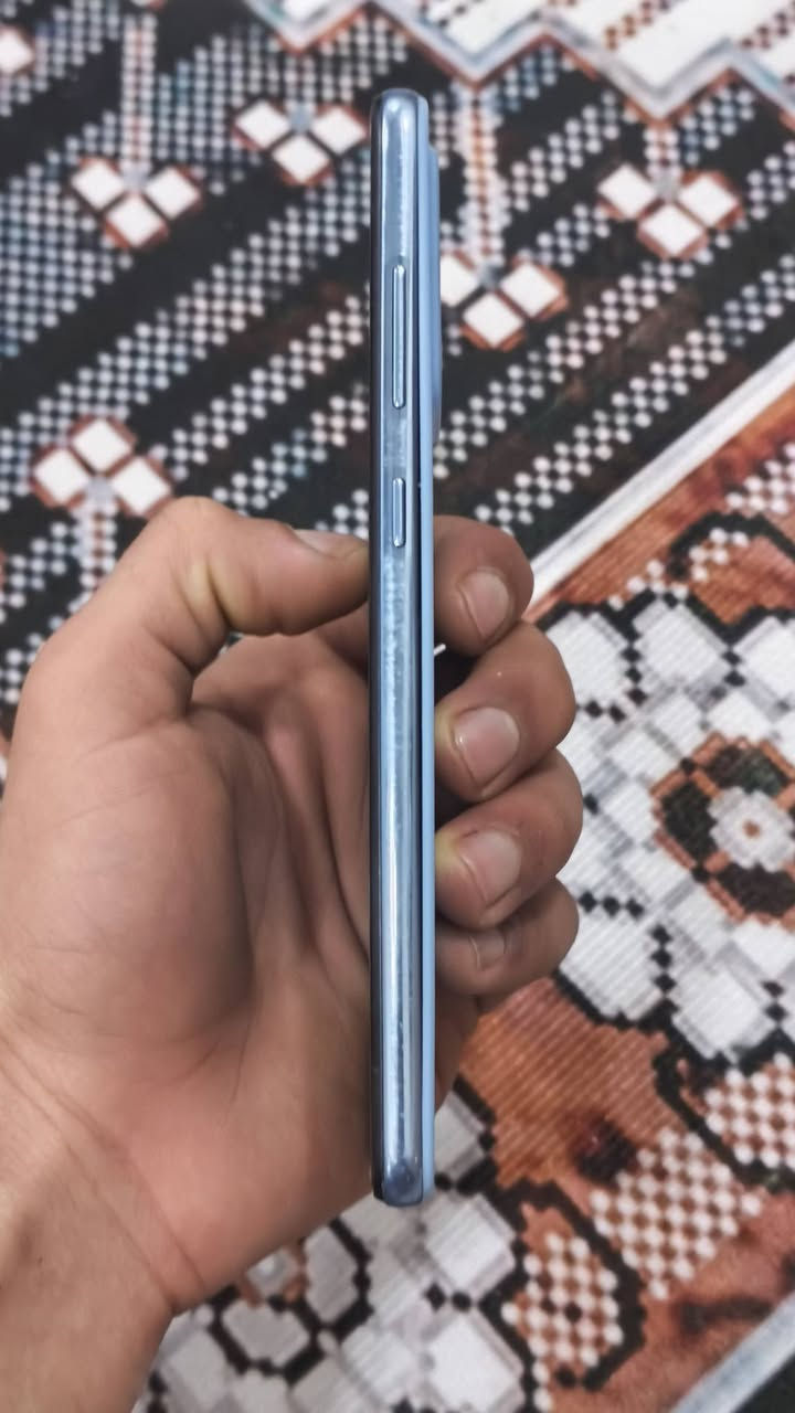 A52
جهاز وضع شركة جلخ ما بيه لاسق الحماية مال شركة 
للمراوس ب ايفون ٨بلس حسب القناعة /موصل ***********
