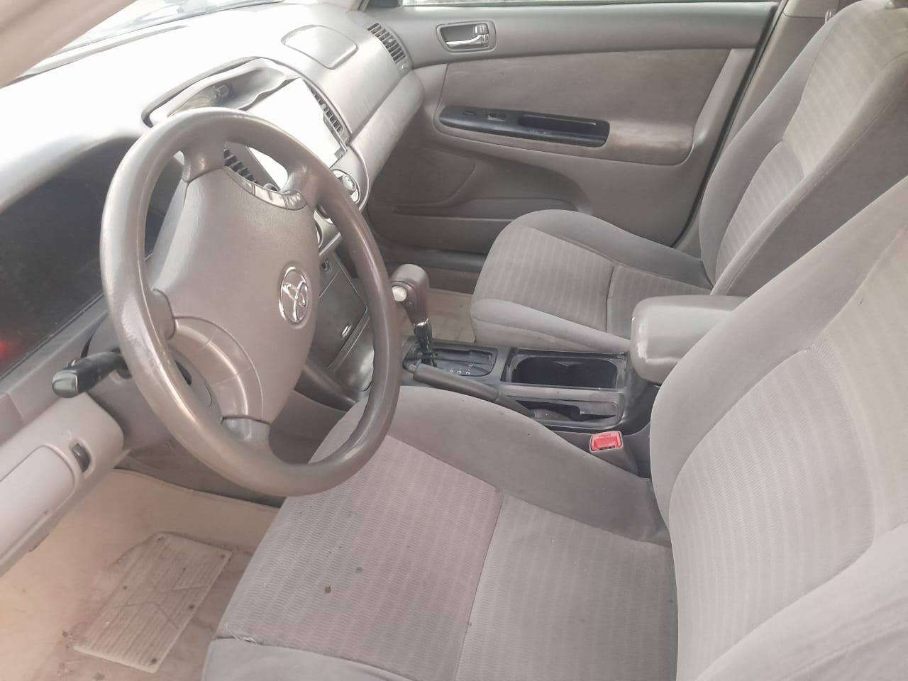 سلام عليكم 
كامري 2006
مبدل بنيد 
وجاملغ بدون دواخل 
سياره جاهزه من كلشي 
مكان الانبار الكرمه 
‏‪***********‬‏
