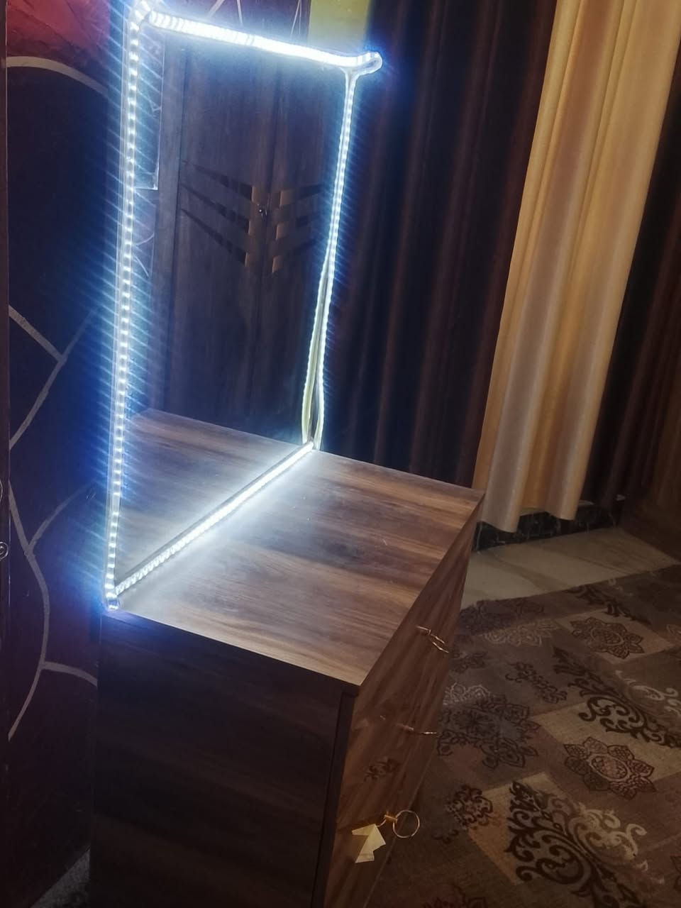 اغراض نظيفات ومابيهن ضرر مستعجليهن ع بيعهن 
غرفة نوم 5 قطع 
صوبه نفطيه 
ثريات عدد 4 
مراوح عدد 4
كف تحفيز الاعصاب 
العنوان الديوانيه ام خيل 
شارع 20


**إذا كنت صاحب هذا الإعلان وتريد حذفه لأي سبب، رجاءا أرسل رسالة إلى الدعم الفني**