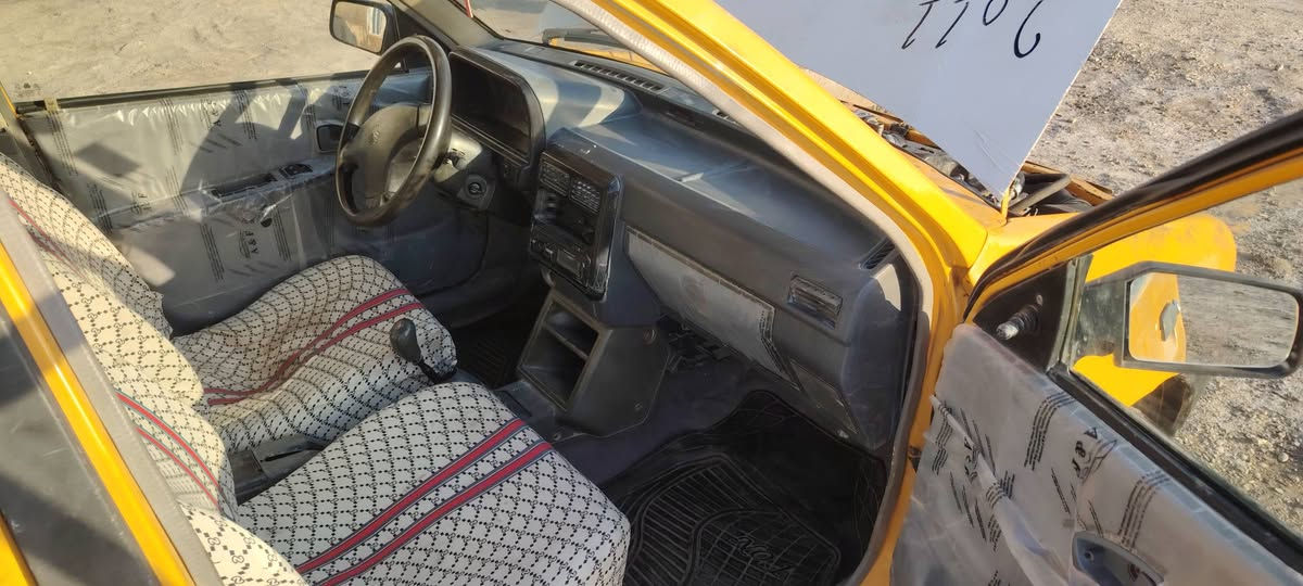 السلام عليكم سايبه ٢٠١١  مالكه بل سماره محرك نضيف كير بس بربرين مال الكلج حاليا شغال مابيه اي شي عينه وصينه جدد حداديه درايم جديد مشط جديد كرهبايات كله شغاله سعر من لاخير قفل قفل قفل ١٧ ورقه مكانه سماوه سوير ***********
