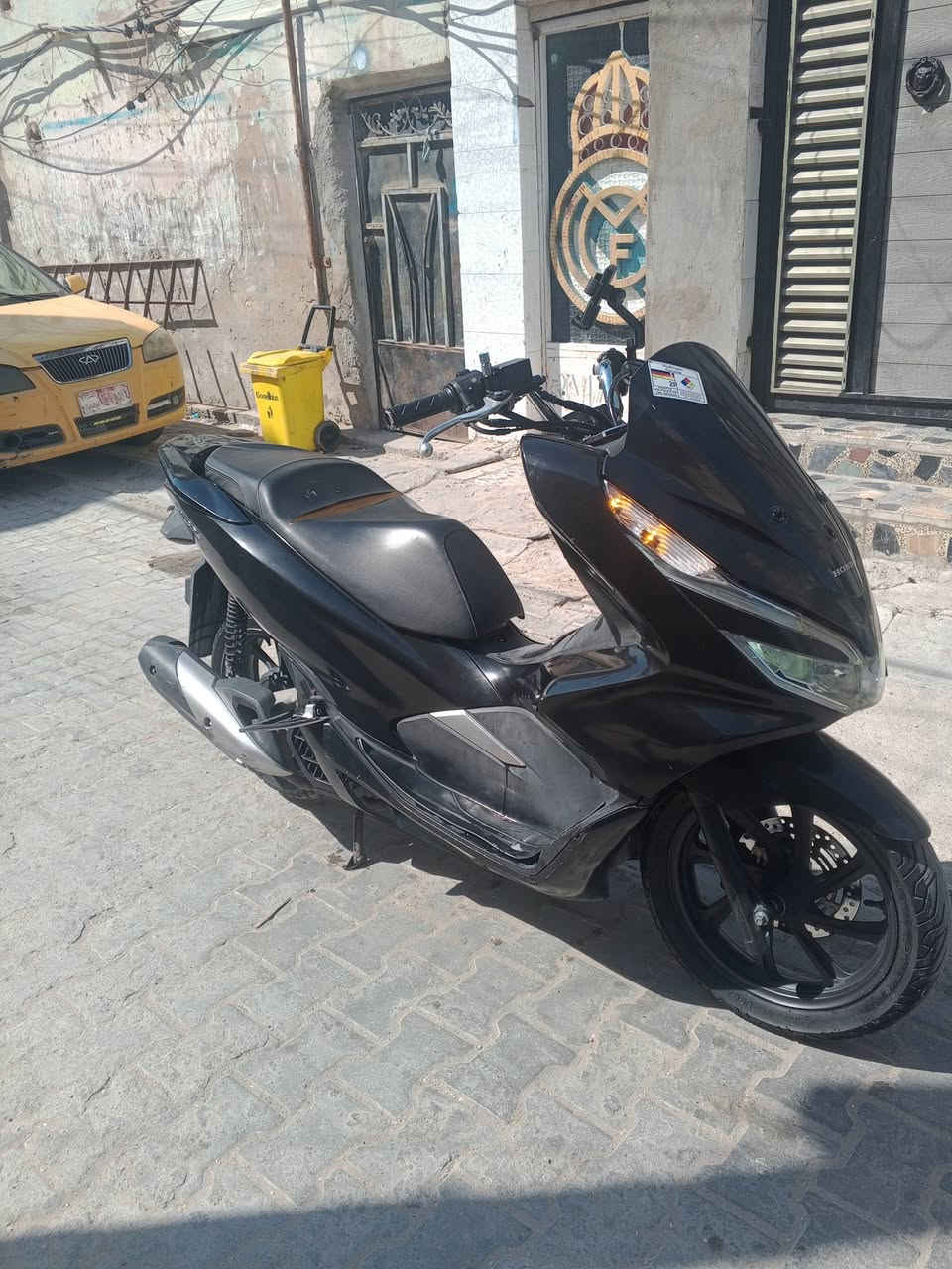 pcx 3 
للبيع حساس زدحام حساس ستان كهربائيات كلهة شغالة دراجة ما بيهة نقص نكرة سلف سعرها 1850 أو بيهة مجال بسيط مكاني مدينة الصدر تقاطع كسرة وعطش هاذة رقمي ***********

