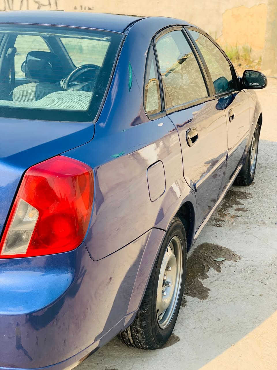 السلام عليكم 
اوبترا 2004 خليجي كير عادي رقم بغداد 

صبغ عام لان جانت جارده بدون اي حادث

تخم تاير

تبريد شغال

دوشمه

سنتر لوك

لايت زنون

تحويل مباشر 

العنوان بغداد كسره وعطش 

للاستفسار***********

63$
