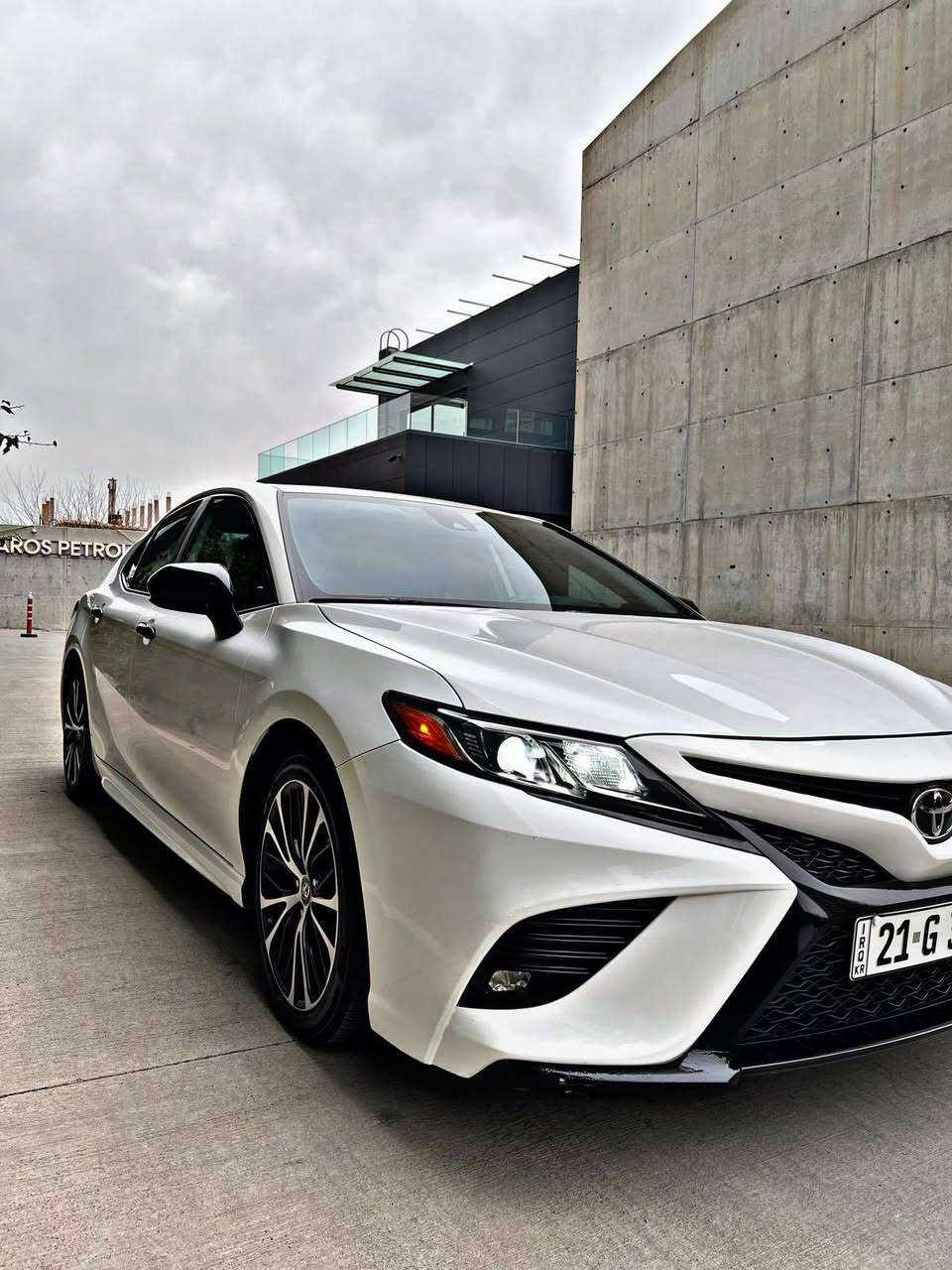 تۆیۆتا کامری 2020 مواسەفات SE
68 هەزار مایل ڕۆیشتوە 
سەنەوی تا 2027 تازەیە
کوشن جڵد کوشن کارەبا  
کامێرا گێڕ سپۆڕت گێڕ سوکان 
ڕاداری پێش ڕاداری خەتی جادە 
تەحدید سورعە
 بەس بۆنیت بۆیاخە بێ ئێرباگ بێ ناو گرتن
 بێ سارد وشوخت هەموو گیانی بەشەرت 
چوار تایەی تازەی لەژێرە

سـعـر : لە کۆمێنت داوابکە ڕاستەوخۆ بۆت دێت 📥 

گێر و مەکیەنەی بەشەرت 
هیچ کێشەیەکی تێدا نییە 

ژمارەی خاوەنەکەی 
***********
