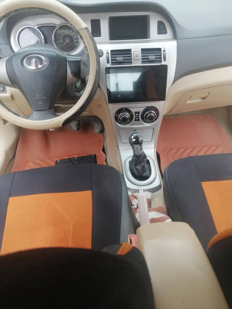 سلام عليكم سياره كريت فولكس 13 واسط بسمي تحويل ثاني يوم سياره بيها دوس تعمير والباقي مكفول كير ومحرك خير خير من الله سياره كوت الاستفسار اتصل *********** السعر 50 وبيها مجال حك الجيه
