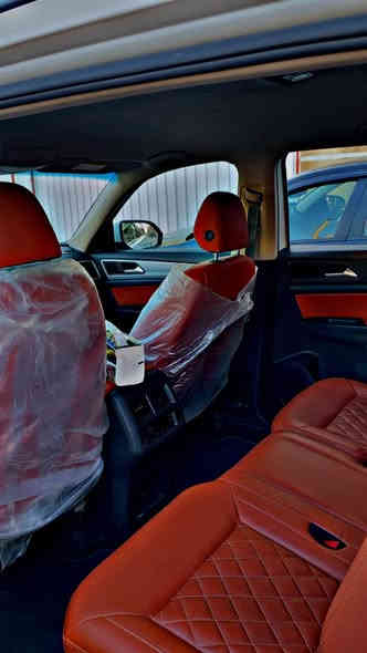 السلام عليكم فولكس-واكن -اطلس موديل (2023)رقم اربيل جديد ماشيه (48)  سياره محرك(2000)تيربو /رادار امامي خلفي تحكم ستيرن قياده ذاتيه كشانات جلد  (7راكب )الايت زينون سياره نظيفه استخدام بيت مكان سياره بغداد الاعلام بسمي 
ملاحظه( ضررر موجود بل منشور)
اتصال /*********** سيد حسن
