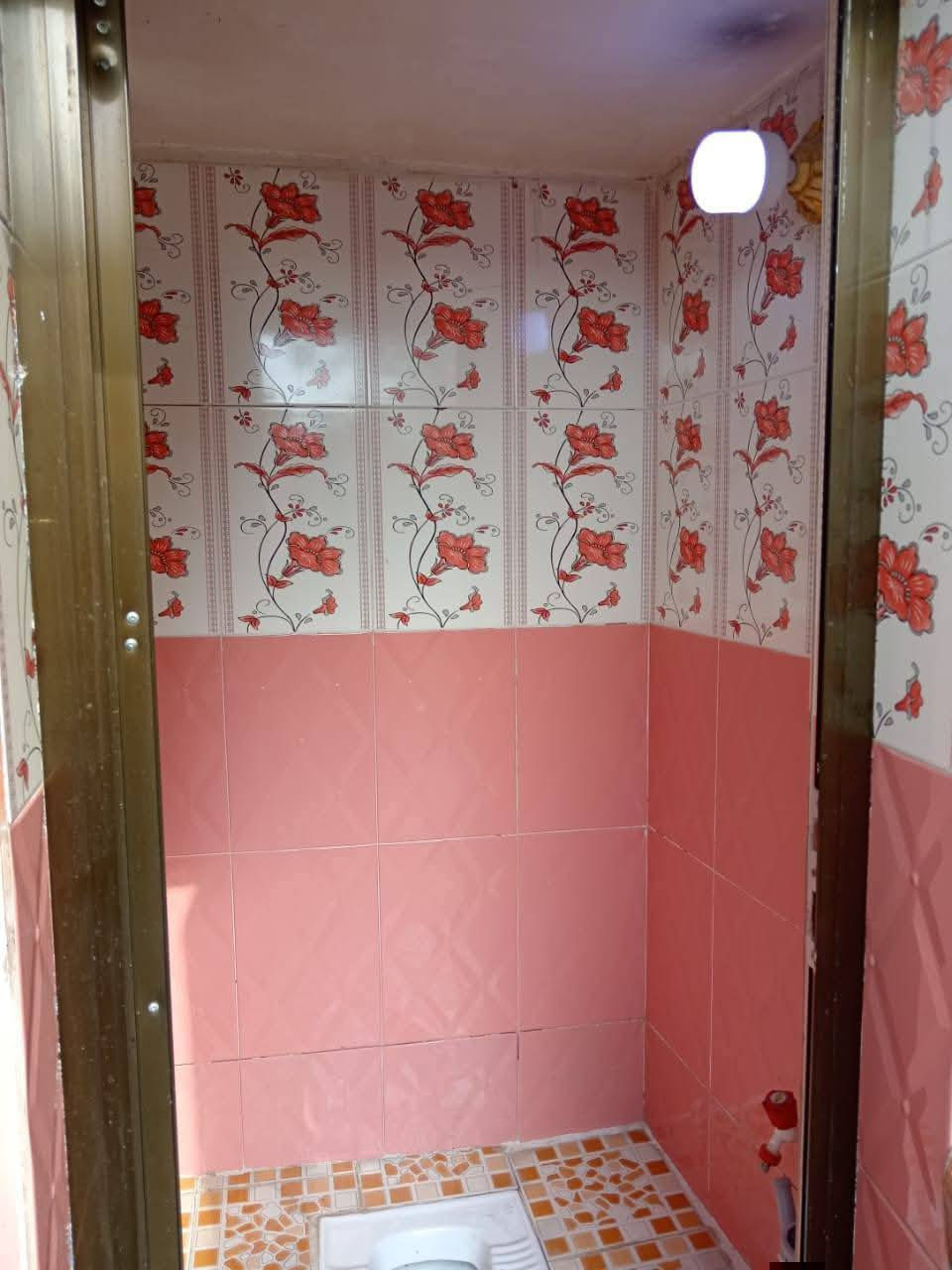 سلام عليكم بيت للبيع
مساحه 100موقع البيت الشعله الدوانم عبور السجه 
يم المحطه القديمه الاتصال على الرقم ***********
