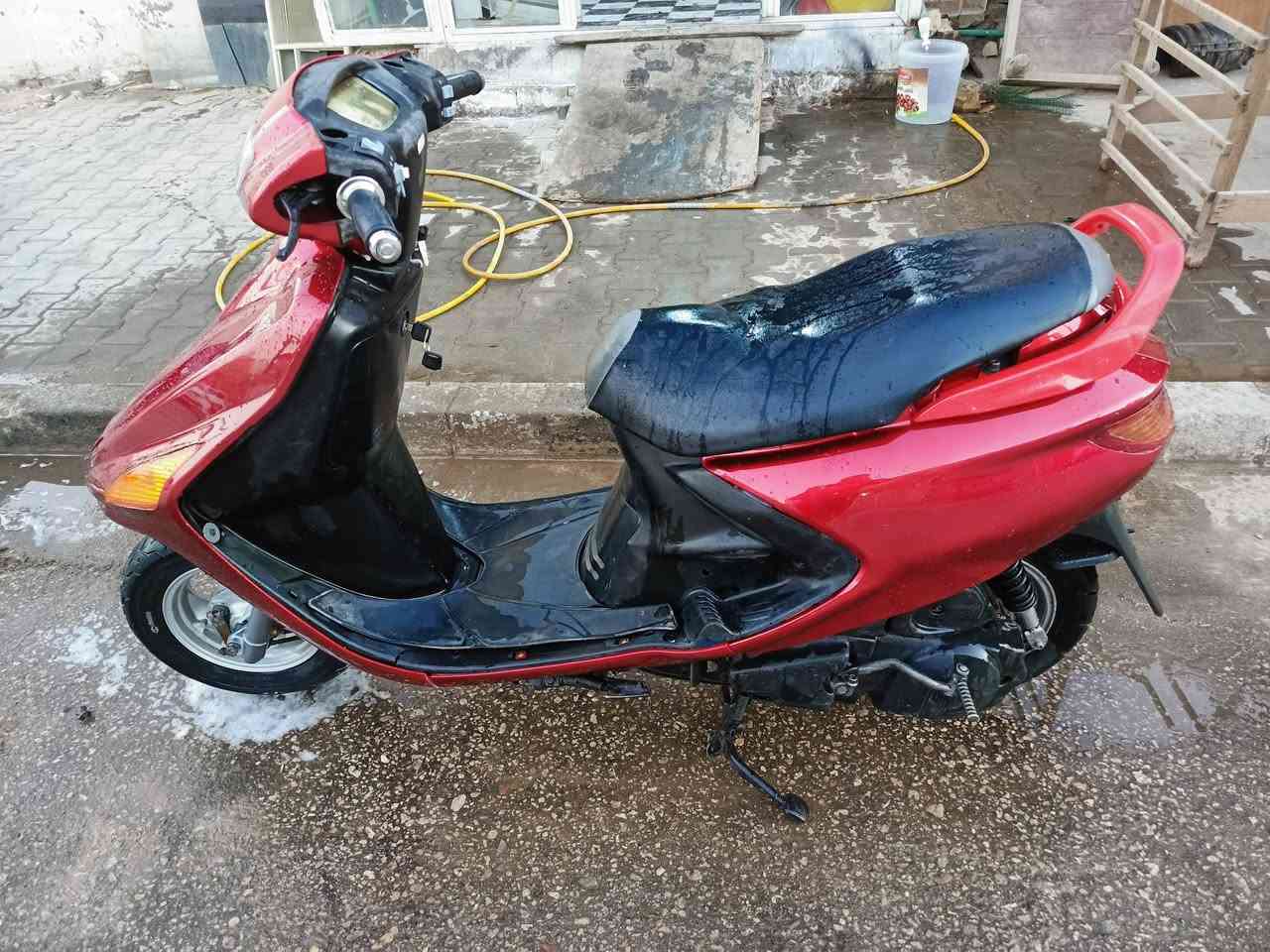 سلام عليكم فراشه نثيه للبيع كلها شغال كل نقص مابيه كهربائيات كلها شغال دبلات جدد تايرات جدد كلها شغال محرك مفتوحه شرط نعومه مكاني نجف حي الغري السعر خاص ***********
