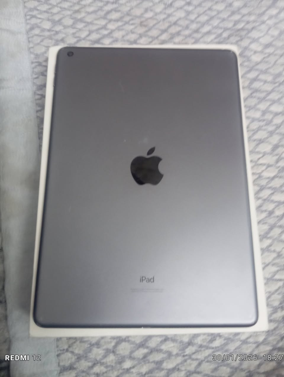 ايباد 9 مستعمل نظيف امبدل بلازمه السعر 300وبي مجال لستفسار الرقم ***********
