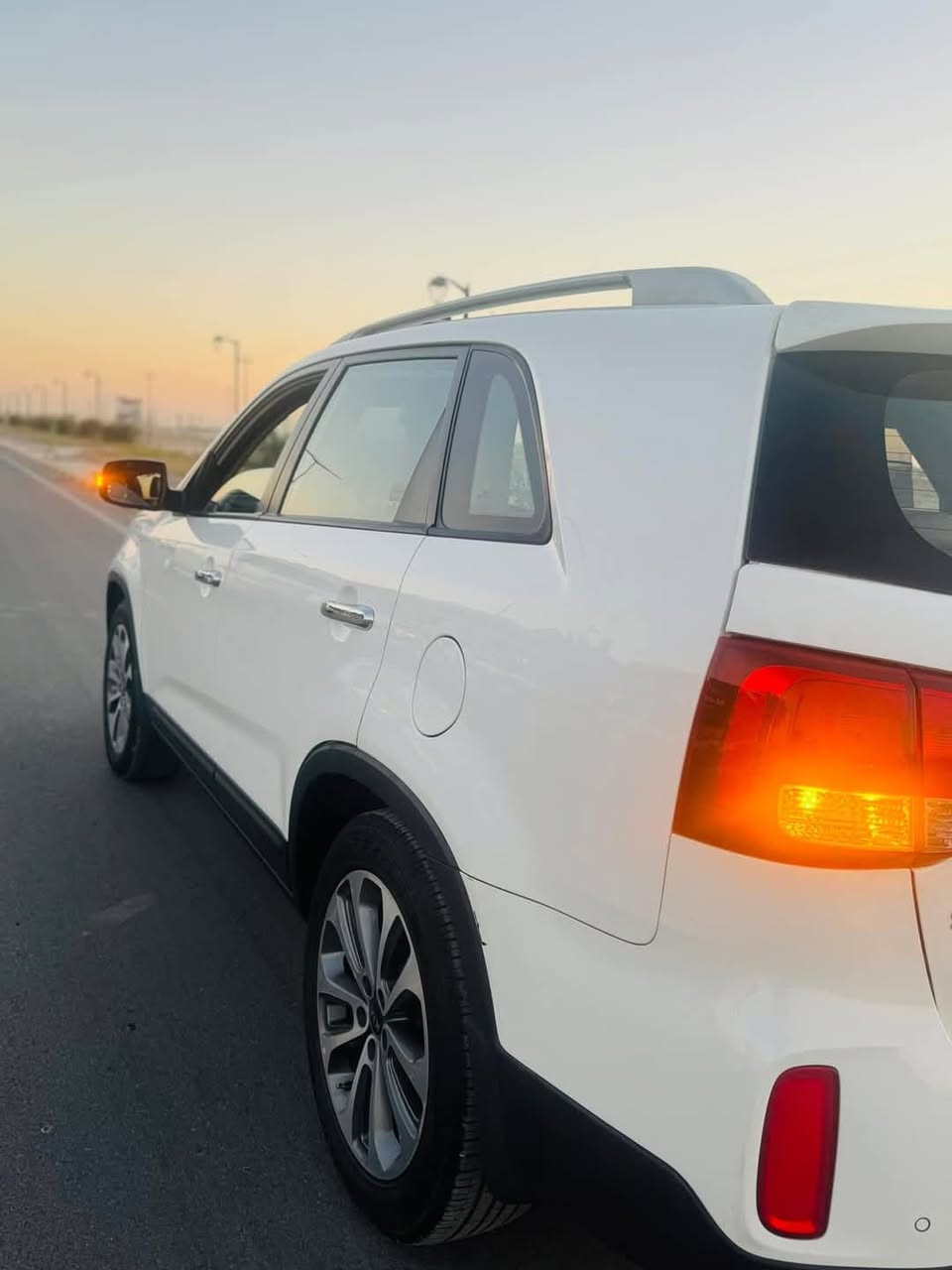 السلام عليكم 
للبيع سورنتو 2015 مكفولة    6 سلندر من كل شي بس بيها مشكله بالكير 
المواصفات 
1_ بصمة تشغيل + بصمة ابواب 
2_ رادار امامي خلفي 
3_ كشنات جلد 
4_ تحكمات ستيرن 
5_ منظومة زينون كاملة 
رقم اربيل كامل هزة + سنوية جديدة 
ملاحظة / خلل بس بالكير الباقي مكفولة من كل شي شرط الفحص السعر 178 وبيها مجال

***********
