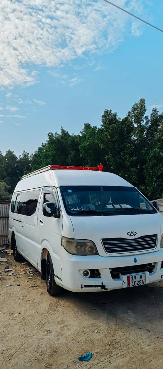 السلام عليكم 
شيري 2013
مكينه 2500 vvti منضومه غاز
كير بلادي 
تخم تاير حداديه جديدة 
رقم كربلاء انكليزي بأسمي 
السعر 82
مكاني البصره ابي الخصيب 
***********
