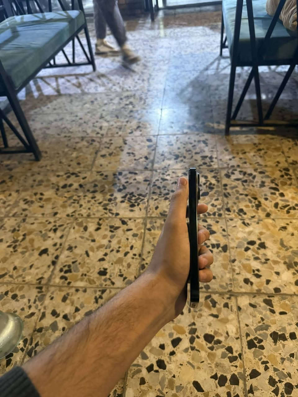 ايفون 15 برو ماكس بدل شاشه متوسطه باقي كفاله بصمه وجه شغاله عربي شرق اوسط بطاريه 90 سعر 750 شراي يتصل***********
