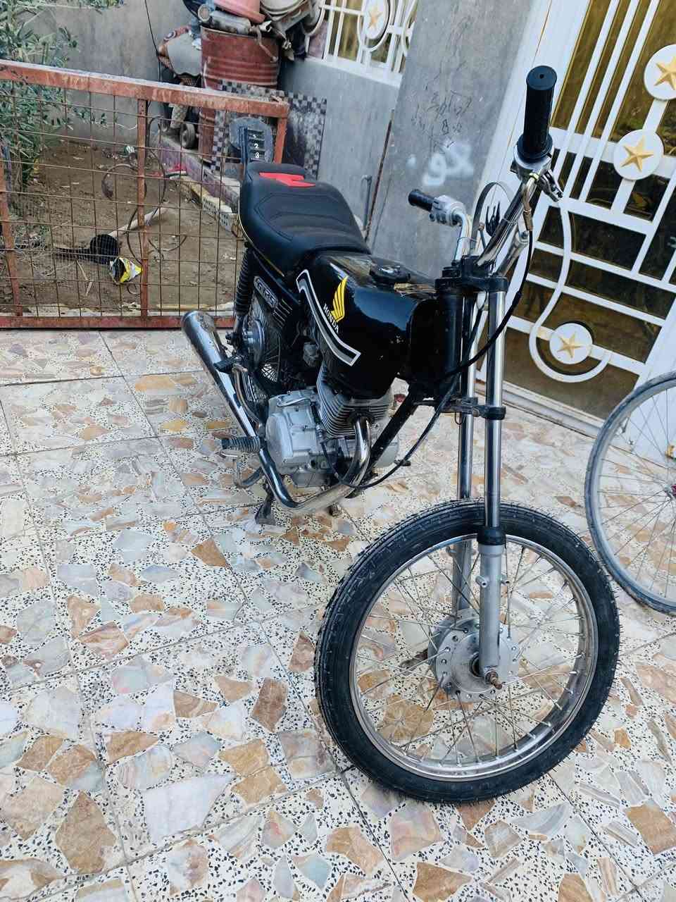 أربعه كير للبيع السعر 350 مكاني كربلاء الانتفاضه الثالثه 
رقم ***********
