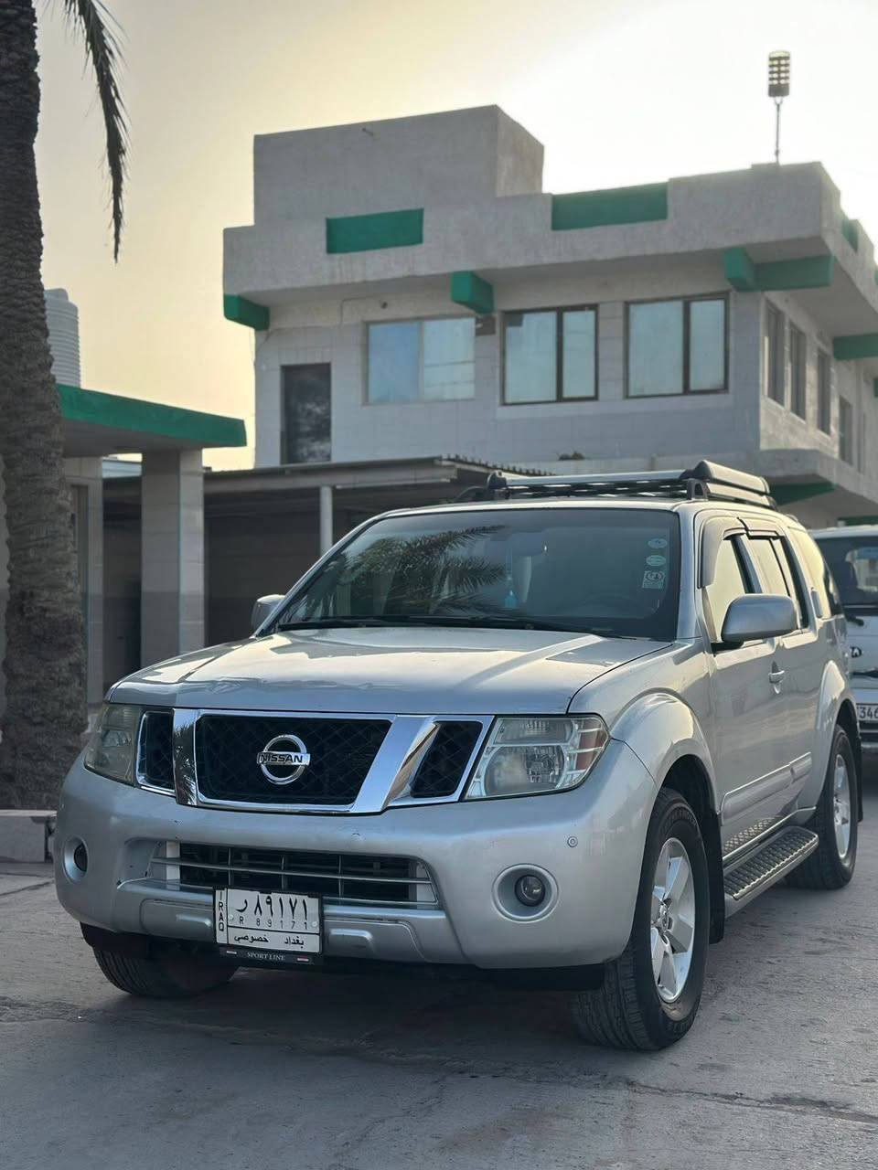 سلام عليكم
نيسان بافندر 2012 بيها جاملغ وشويه من الباب عندي سونار جديد بيها  رقم بغداد ألماني مكينه وكير وحداديه وتخم تاير جديد منظومة بانزين كلهة جديده السياره((( فول مواصفات دشبول ارمادا تبريد ٣ قطع تحكمات فور ويل كشنات كهرباء دوسات كهرباء سبعه راكب بعد هواي مواصفات))))مكان السياره بابل الحصوه
السعر (105)
الشراي يتصل((*********** ))
