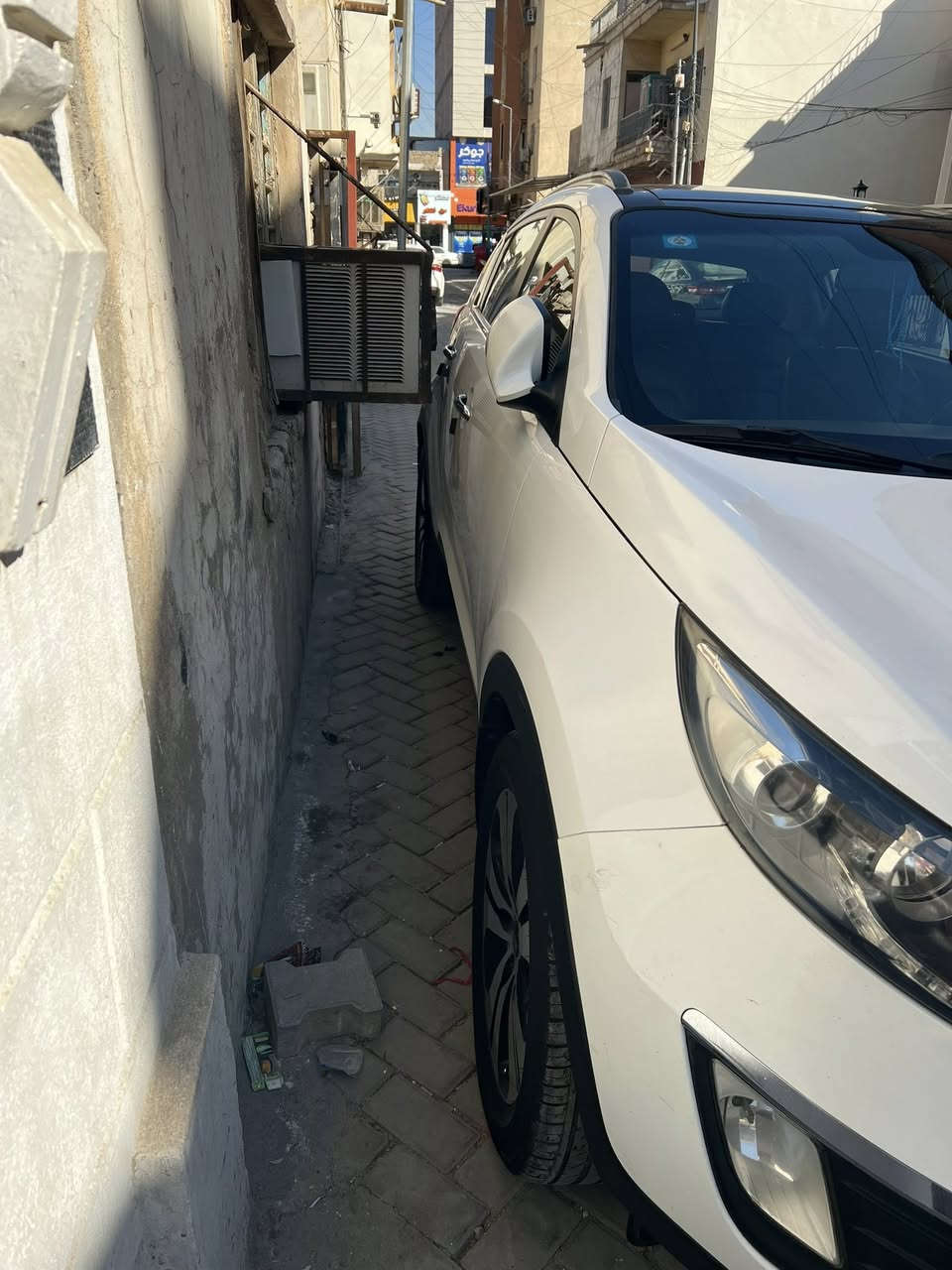 السلام عليكم  كيا سبورتج 2013 فول مواصفات وارد خليجي مكفوله من صبغ بيها بارد باب الصدر و قطعه صغيره بالجنطه مكفوله كير ومكينه وتبريد 
السعر 147 وبيها مجال حك جيه للاستفسار 
***********
