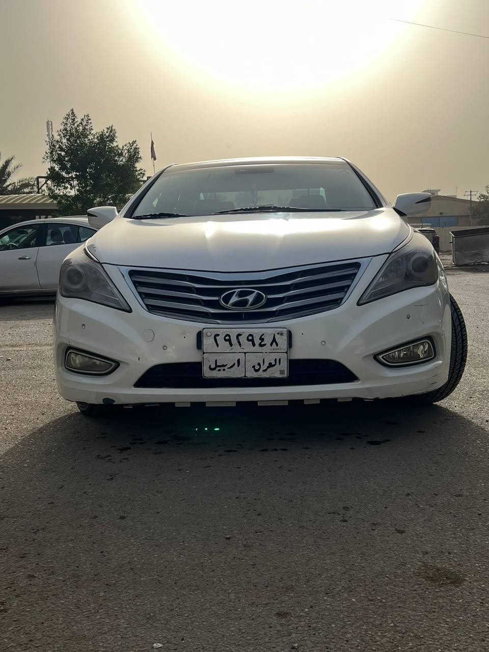 ازيرا 2013 مكفوله الحادث والصبغ بيها اماكن بارد قليل اربيل سنويه منتهيه من 2022 مكينه مفتوحه تبريد لو غاز لو كمبريسر وباقي مواصفات الازيرا معروفه السياره خير من الله 
***********
