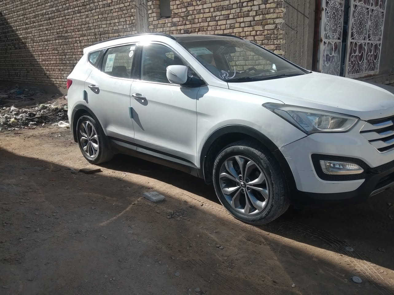 للبيع
هونداي سنتافي . 
موديل 2013
اللون ابيض 
الرقم اربيل 
وارد خليجي 
محرك2400
بنراما مري شفط وبيهاا بعد مواصفات
السعر 150وبيها مجال
الضرر رش بابين بدون تبديل
كير ومحرك خير من الله 
تخم تاير جديد 
مكاني بغداد للاستفسار واتساب او اتصال وبيك خير وتدلل
***********
