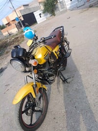 لبيع مرقمه. رقم نكليزي السعر  مليونين  200 بيه مجال حك. الجيه. دراجه.خ...