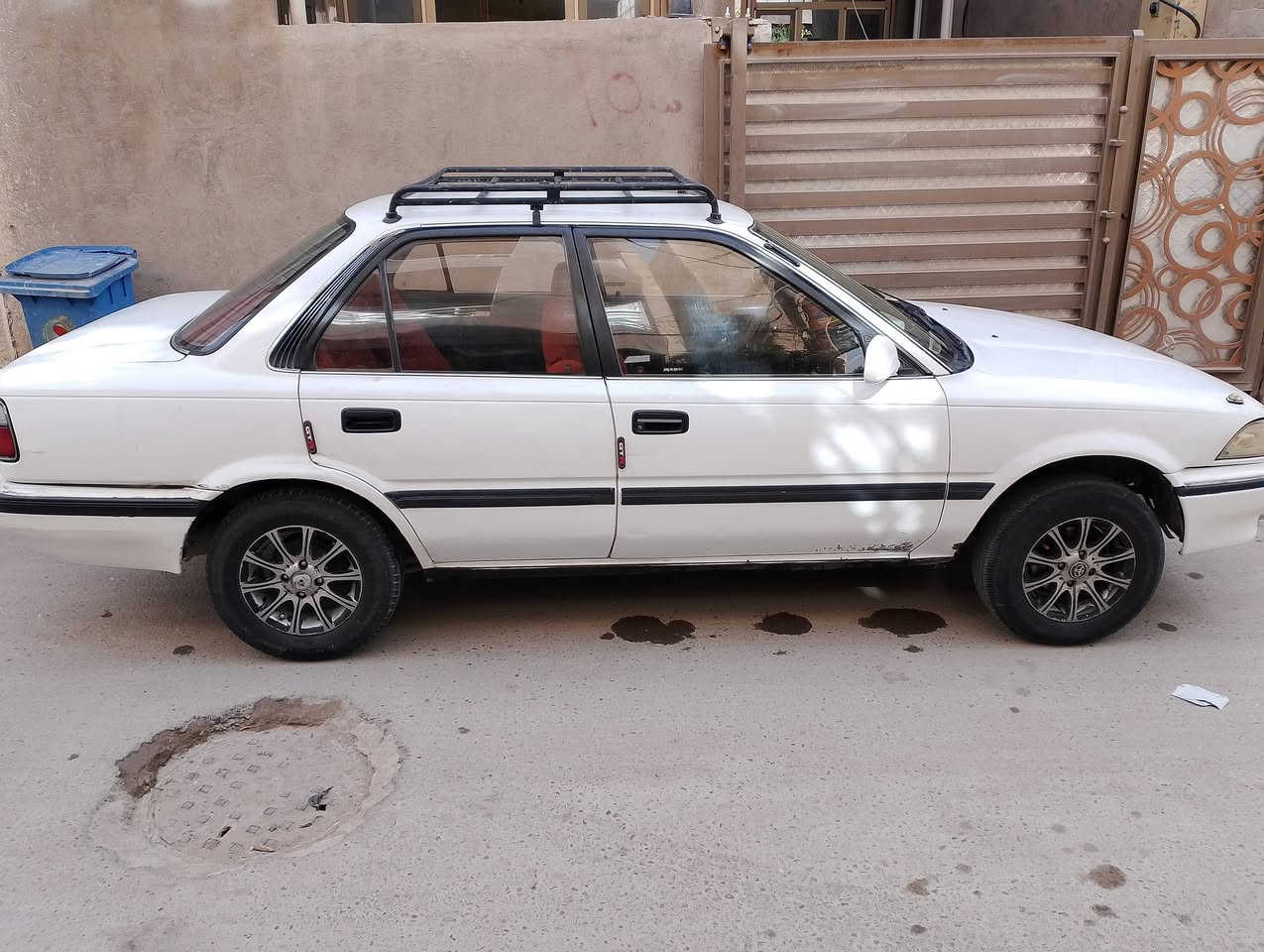 السلام عليكم
متاح كورلا 91  بغداد سنوية 30 باسمي محرك 1600 حاوية كير دنفش 5نمر المرغوب حدادية جديدة صبغ مابيه عدا غشم الجاملغ وركن البنيد جهة اليمين تبريد عاطل بيه رصعات  سعر 43 وبيه مجال حك الجية واذا مراوس كورلا ستيشن 

***********
