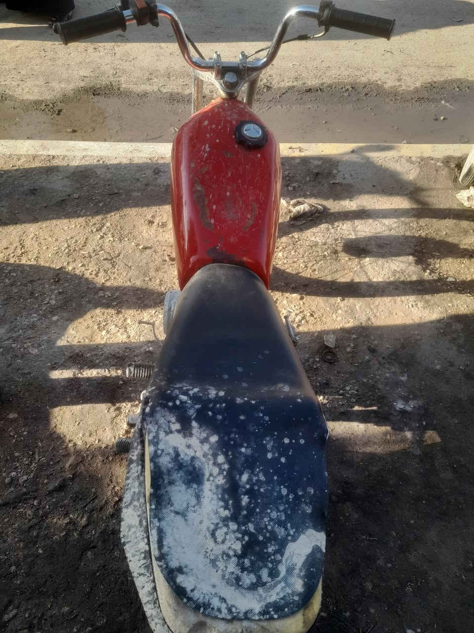 اربعة كير للبيع شغالة كلشي مابيهة
بيهة خاط بخار مكينة ناعمة يرادلهة بنزات خلفي سعر ١٥٠ مكاني كربلة كنطرت سلام تصل وتدلل***********
***********
