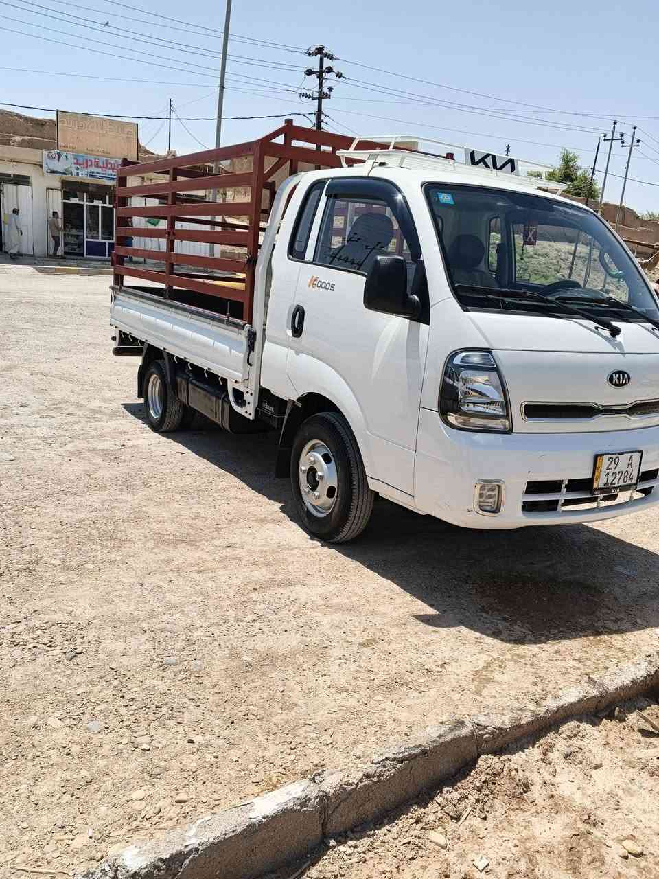 السلام عليكم
كيا فحل موديل 2021
تخم تاير ويل خلفي محور تانكي محور 120
رقم واسط بسمي تحويل ثاني يوم 
المكان واسط ناحية جصان 
للاستفسار اكثر اتصل ***********
