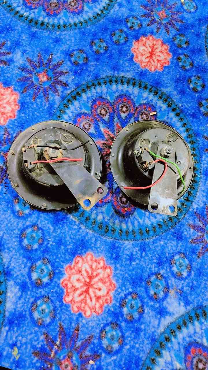 سلام عليكم هورنات بوش اصليات شرط عل فحص سعرهن سعرهن خاص ليحب يتصل لستفسار ***********
