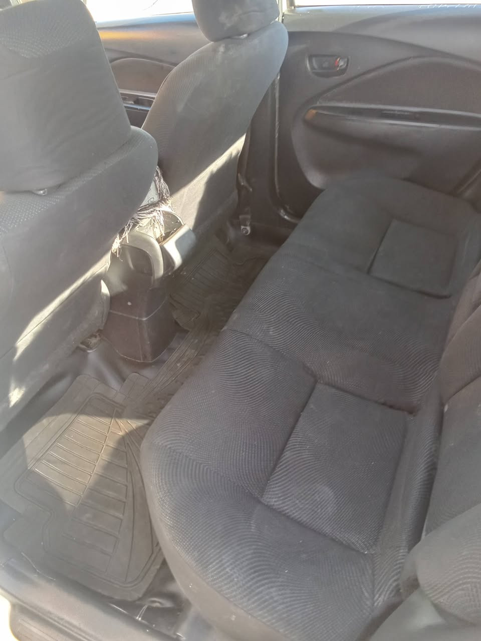 يارس كندي موديل 2012 فول اتوماتيك رقم كركوك دولي سنويه مشروع وطني لغايه 2028 ضرر 3 قطع امامي بدون شاصي بدون دواخل قليل حيل اكو بالبطانه طرف سكن وباقي مأشر عليه اكو معجون بدايه سقف واكع عليه سقف كراج وين اكو تاشير هذا بي معجون محرك كير جدد   مال 2019 صار 4 أشهر شادينه دفتر بانزين وبيها منضومه غاز حكومية ام الكارت 60 لتر نقابه صفر تخم تايرات جديد صدر جديد سياره جاهزة مال جناي سعر 85
***********
