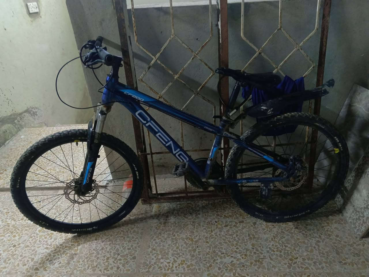 السلام عليكم بيسكل للبيع السعر 80 و بي مجال 🤠


**إذا كنت صاحب هذا الإعلان وتريد حذفه لأي سبب، رجاءا أرسل رسالة إلى الدعم الفني**