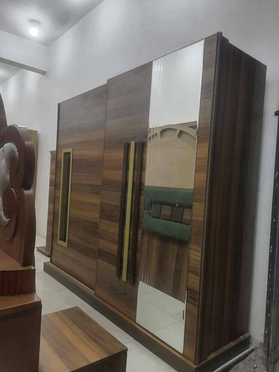 بيع غرفة نوم تركية السعر 650 وبيه مجال تواصل ***********
