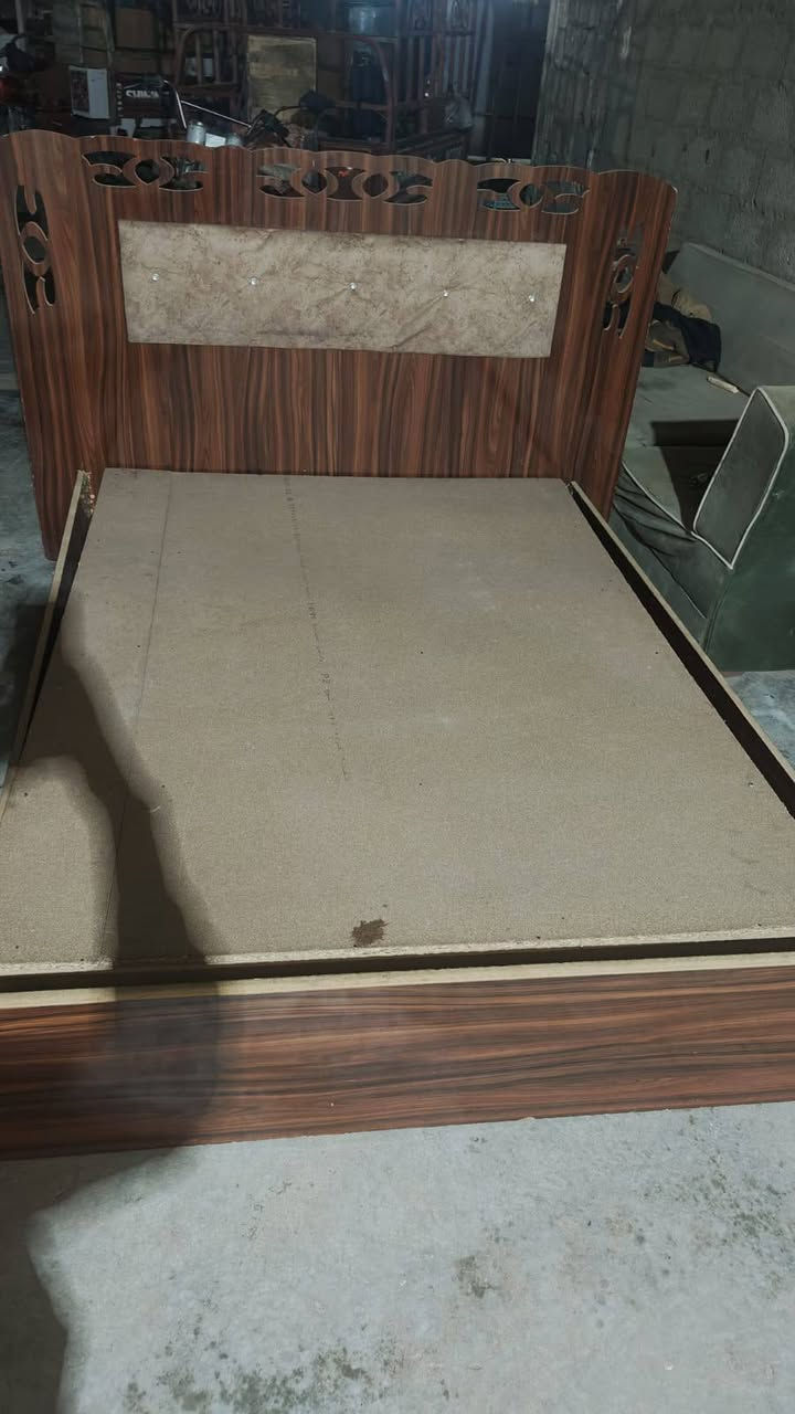 قرفه للبيع اسعر 225 جرابي نفر واحد عدد 2 سعر الواحد 30 وبي مجال اتصال 0770341710


**إذا كنت صاحب هذا الإعلان وتريد حذفه لأي سبب، رجاءا أرسل رسالة إلى الدعم الفني**