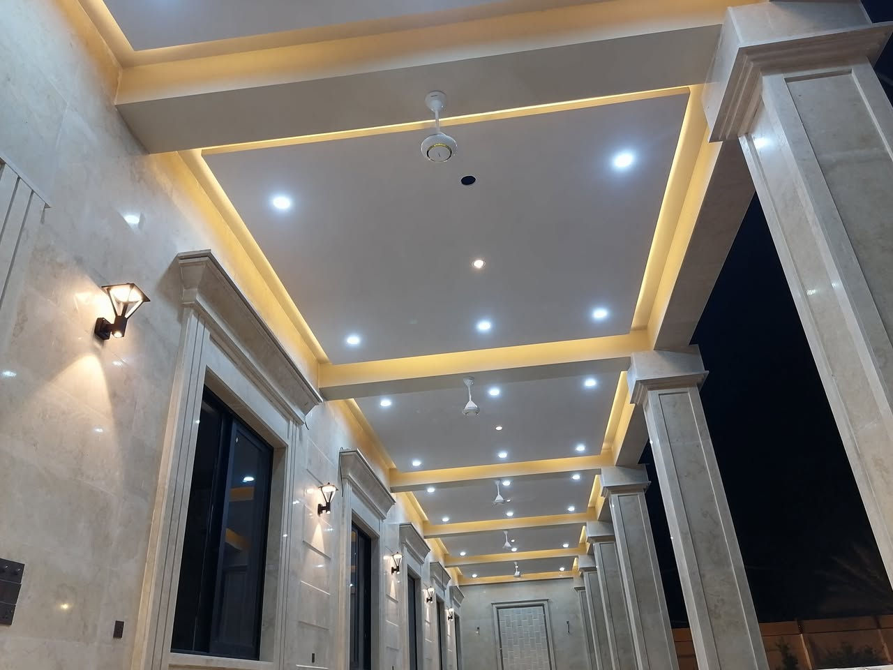 کادر ایرانی شتغل دیکورات جبس بورد او ملکی
شغل مهندسی السعر مناسب

***********

مهندس مهدی ایرانی
