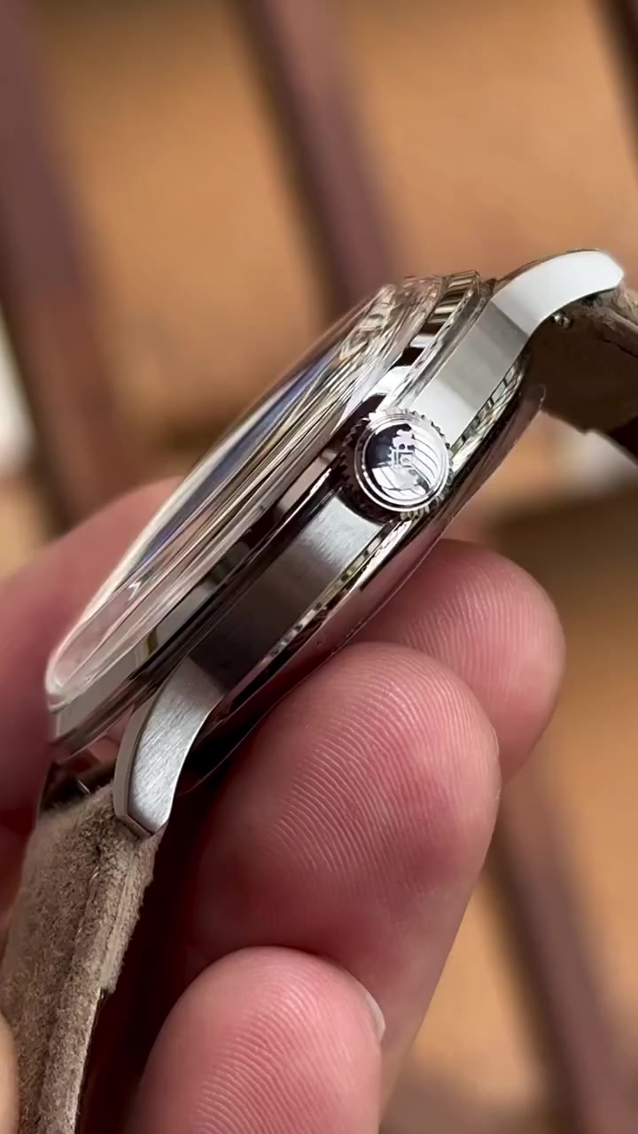 #Orient Men's Bambino Classic 40mm Automatic

متوفر وكالة كامل المرفقات 

توجد خدمة توصيل 

***********
