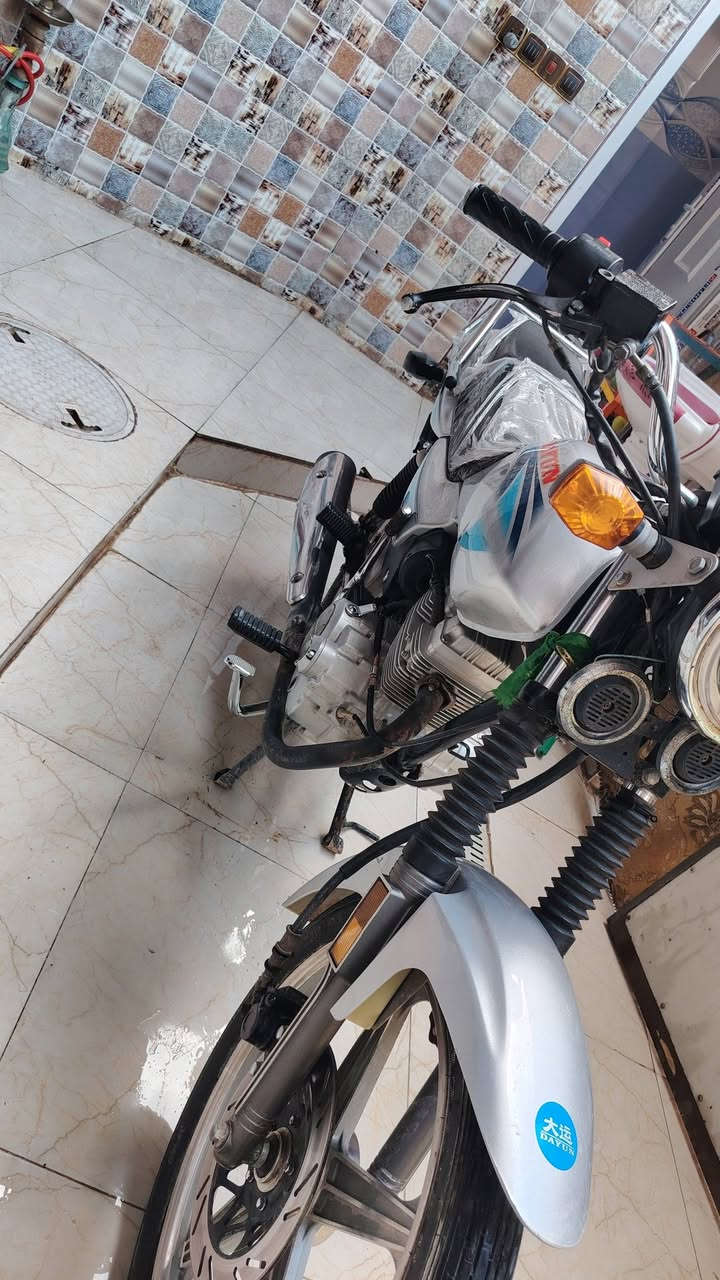 سلام عليكم دراجة دايون عضم نضافه ميا بل ميا دراجة شاغل كلشي بيها برقي ما مفتوح مكفوله كفاله عامه مكاني كربلاء الحر *********** موجود خاص ❤️🌹
