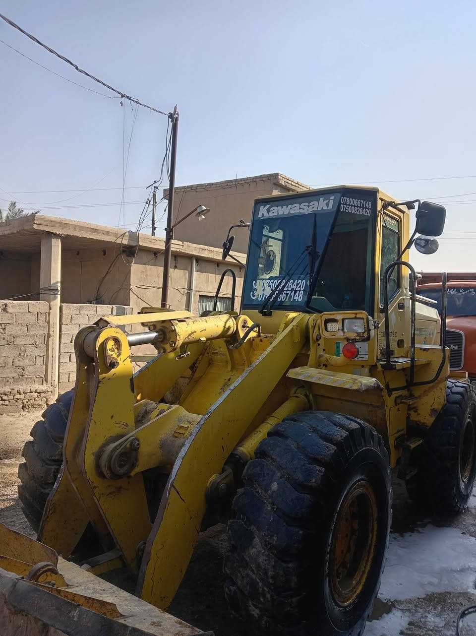 سلام عليكم كاوسكي 2004تخم تاير *********** ***********
