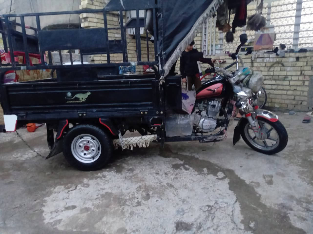 سعر ١٩٠٠ رقم***********
