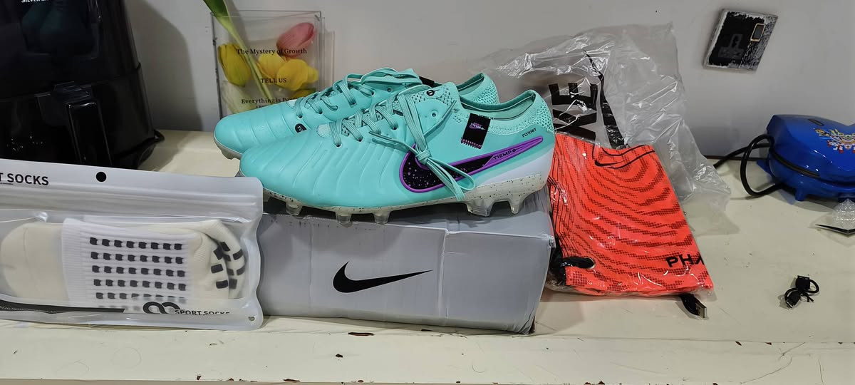 لاپچین مارکەی نایک ئێستا بەردەستە لە دەوەن ئەمەزۆن نرخی ٥٠ هەزار
*********** هيت, الأنبار
