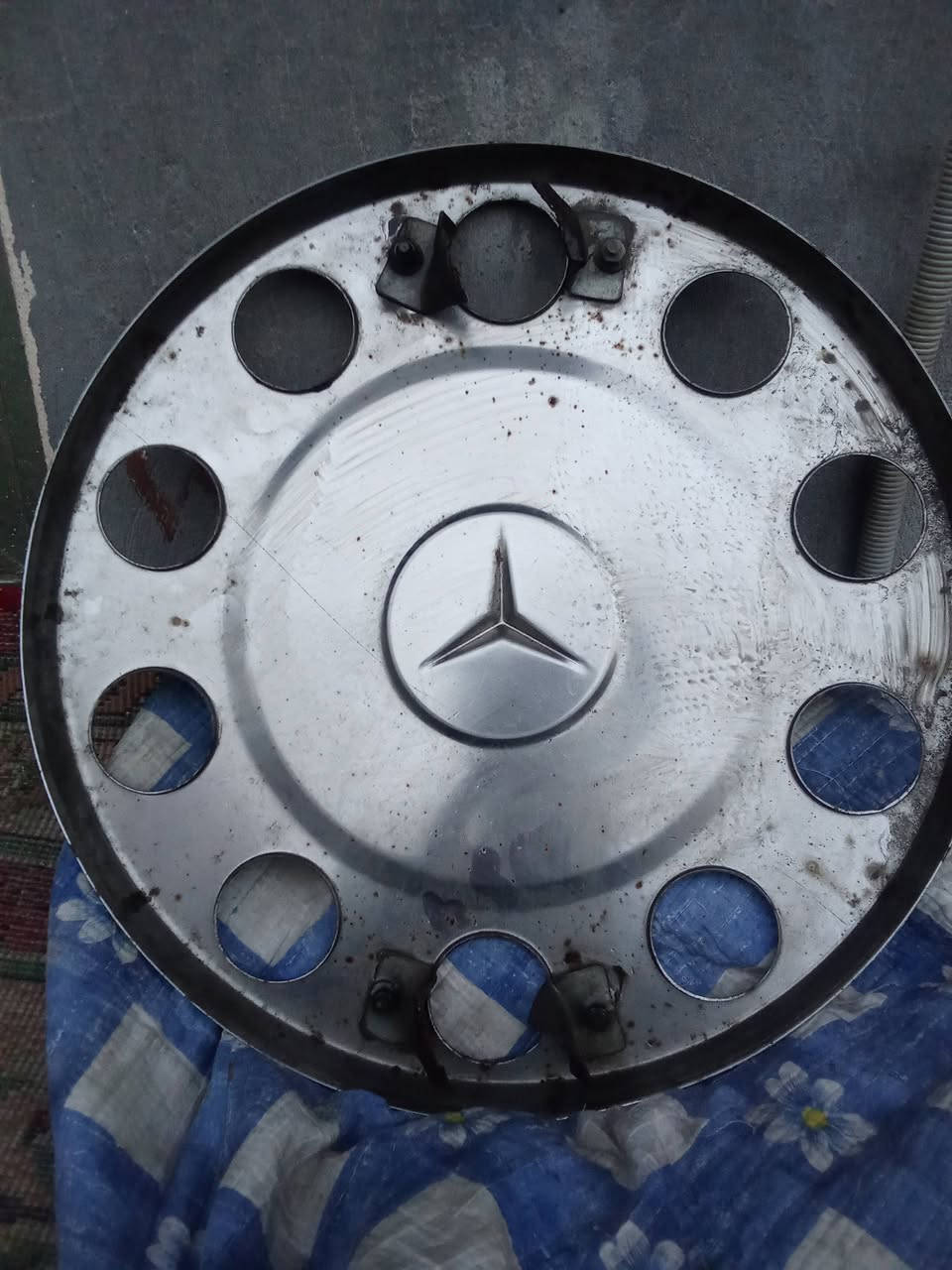 السلام عليكم 
عندي كب تريله واحد يرادله بس سويله قفايص
قبق مال كاز يرادله بس مفتاح 
السعر 
قيم بل يرضه الله وبلعافيه 
المكان اليوسفيه


**إذا كنت صاحب هذا الإعلان وتريد حذفه لأي سبب، رجاءا أرسل رسالة إلى الدعم الفني**